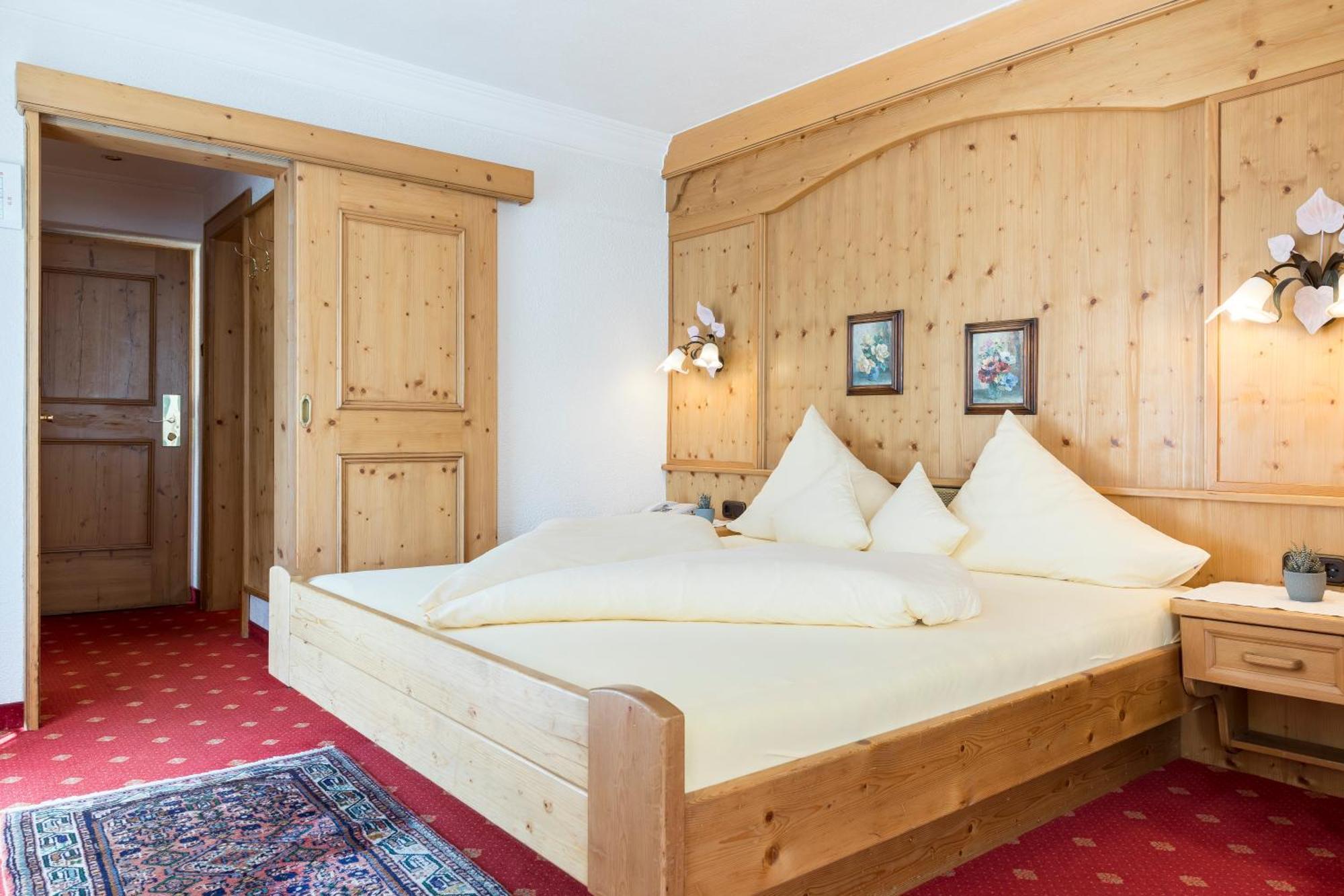 Hotel Alte Post Sankt Anton am Arlberg Exterior photo